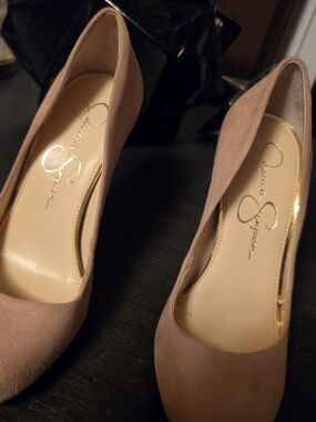 Jessica Simpson Women's Nude Suede Pumps